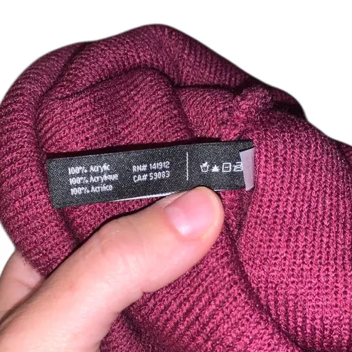 Noble Outfitters Knitted Cuffed Beanie in Beetroot