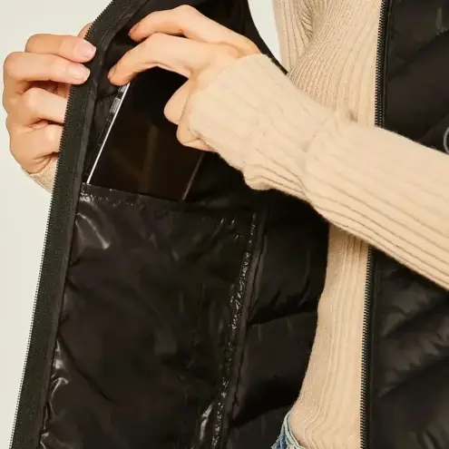 Love Tree Packable Puffer Vest Lightweight Side Pockets Front Zip Closure Black Quilted