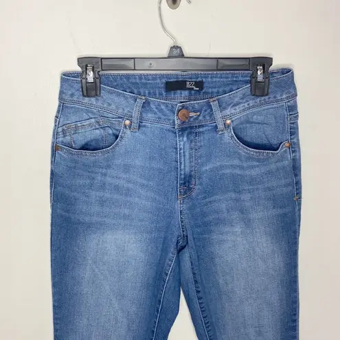 1822 Denim Mid-rise mid wash slim straight leg ankle faded jeans size 6