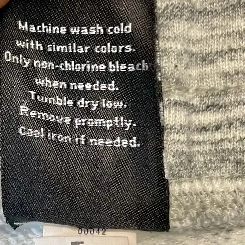 Reebok  - Women’s Heathered Grey Sweat Pants - Size Medium