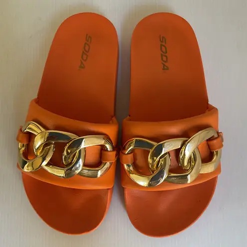 Soda Orange Slide Sandals with Gold Chain Women’s Size 6