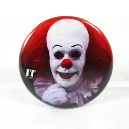 Pennywise It Clown Horror Pin Unisex Gothic Men Women Teen Punk Edgy 80s Movie Red