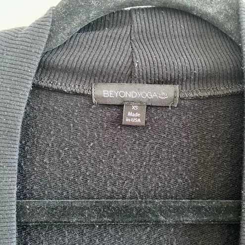 Beyond Yoga Black Open Mind Maternity Cardigan Size XS
