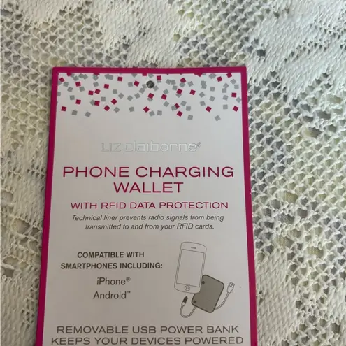 Liz Claiborne  Black Leather Wristlet w/ Charger