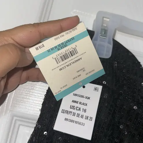 Anne Klein women’s size 16 Sequin Black cargo style Pants with lining NWT