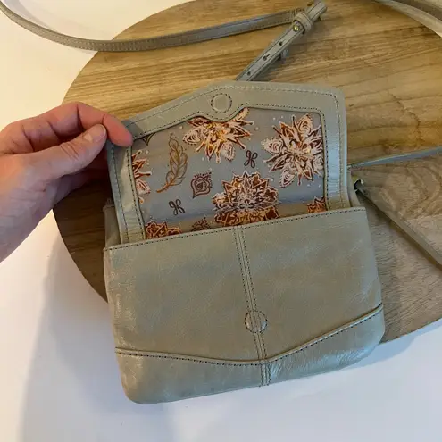 HOBO Amble Light Ash Gray Genuine Leather Mini Wallet Crossbody Bag