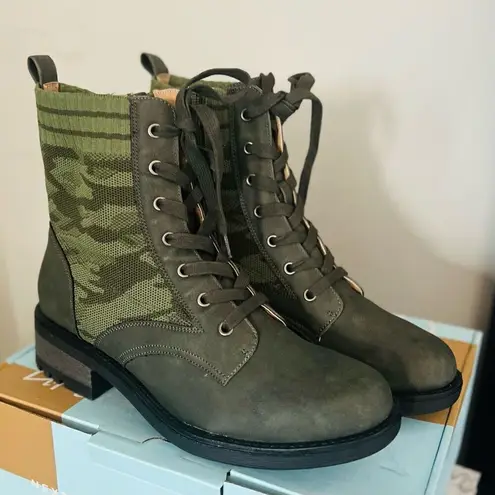 Life Stride Knockout Lace-Up Combat Boot, Comfort Boot, Green Olive, Size 8, NWT