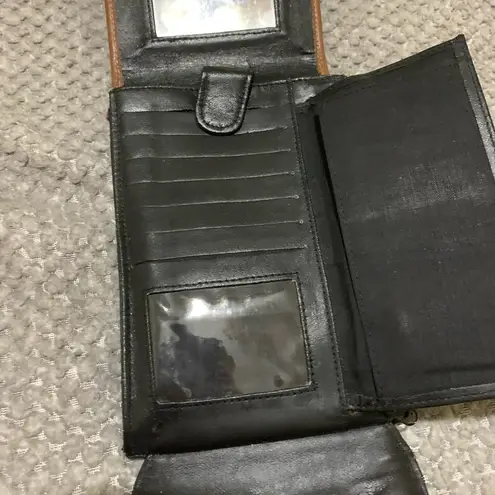 Black crossbody bag with removable/adjustable brown strap GUC