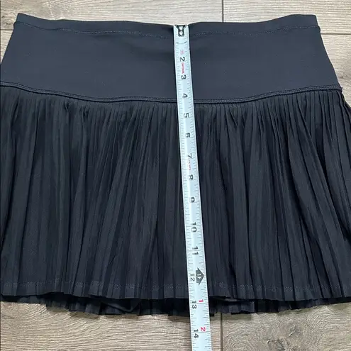 IBKUL 13” Black Pleated Tennis Skirt Side Pockets Size Medium
