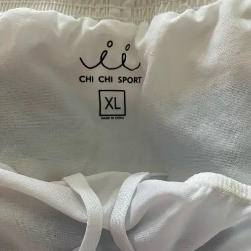 🐸Women's Chi Chi Sport Mag Miler Shorts, Size XL Red