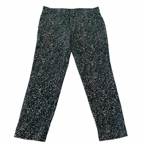 ZARA  Basic Women’s Medium Green White Capris Abstract Print