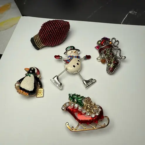 Christmas Holiday Lot Of 5 Brooch Pin Light Bulb Snowman Penguin Sleigh Stocking