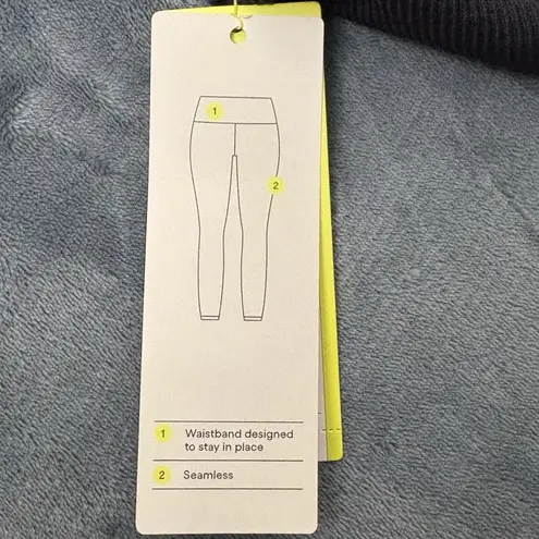 All In Motion Women’s Ultra High Rise Seamless Waffle Leggings Size Small NWT