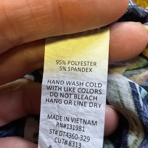 Naïf bright sleeveless floral belly top Blue Size M