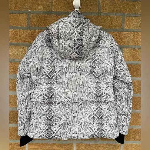 Varley Highland Puff Jacket Contrast Snake XS