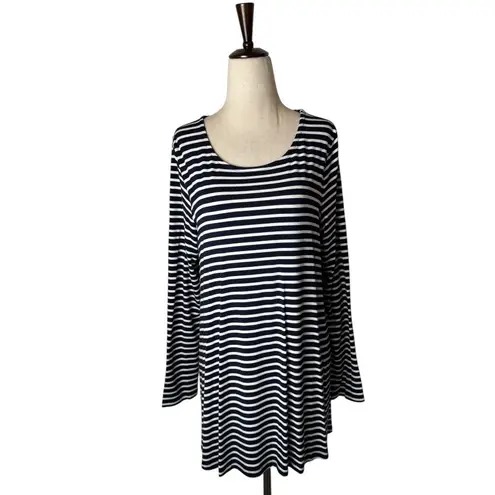 Mott50 Shirt Women Medium Blue White Striped UPF 50 Sun Shirt Tee Gorpcore Blue