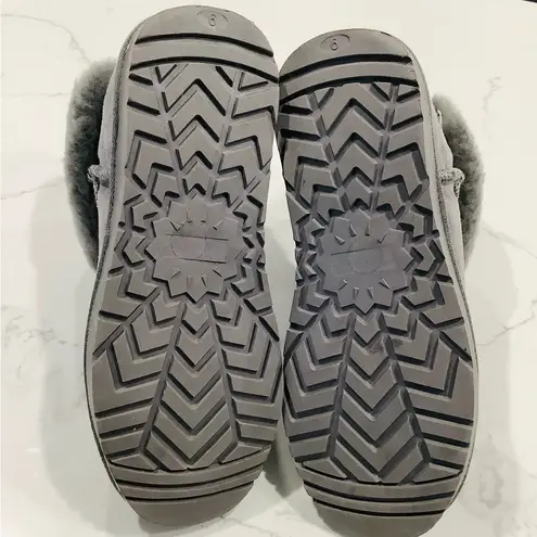 WARM COMFY SHEEPSKIN BOOTIES ⛄️❄️ Gray Size 9