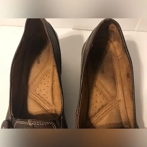 Naturalizer brown wedge comfort shoes size 8 M