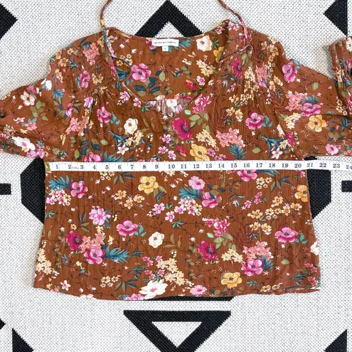 Cupcakes and Cashmere Floral Metallic Peasant Blouse Small