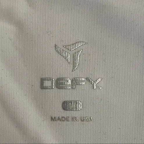 Defy white zip up jacket size medium