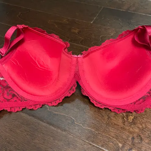 Smart & Sexy NWT Red Lace Bra Size 38D
