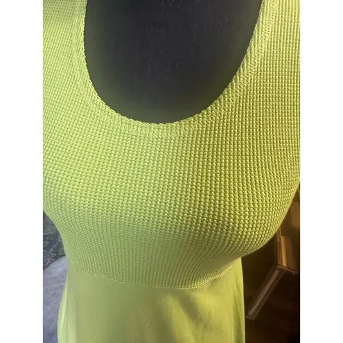 Lime Green Sleeveless Metropolitan Dress