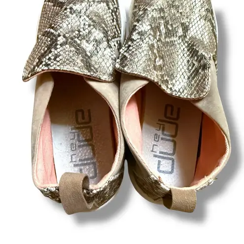 Hey Dude Peyton Slip-On Sneakers Women’s Size 7 Brown Snakeskin Casual Comfort