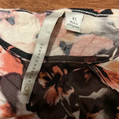 LC Lauren Conrad FLORAL tank top