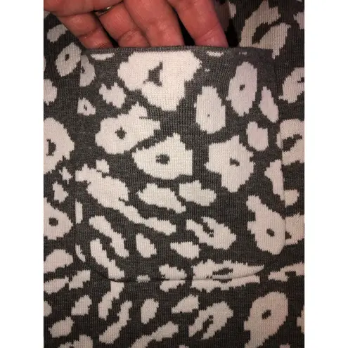 Cotton Emporium Leopard Print Cardigan Size S Open Front Gray Winter White Long Sweater Pockets