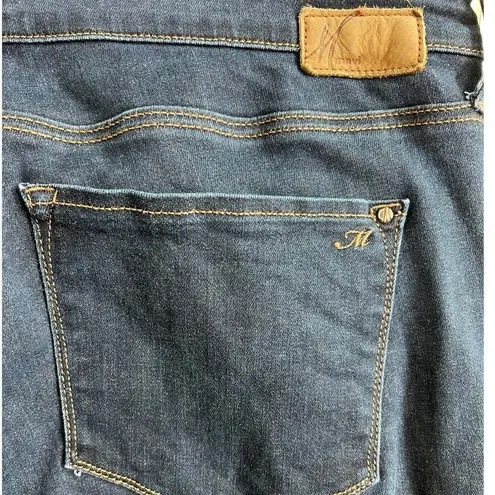 Mavi Jeans Co. Molly Mid-Rise Classic Boot Cut Size 20, 30” Inseam M1013625681