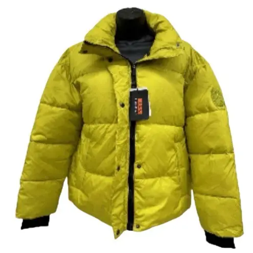 BASS Discovery Puffer Jacket, 2 Sided Zipper / Lined Pockets Size XL New w/ Tag Yellow