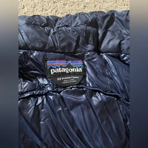 Patagonia  Down Puffer Coat In Navy Size XS Bin 179