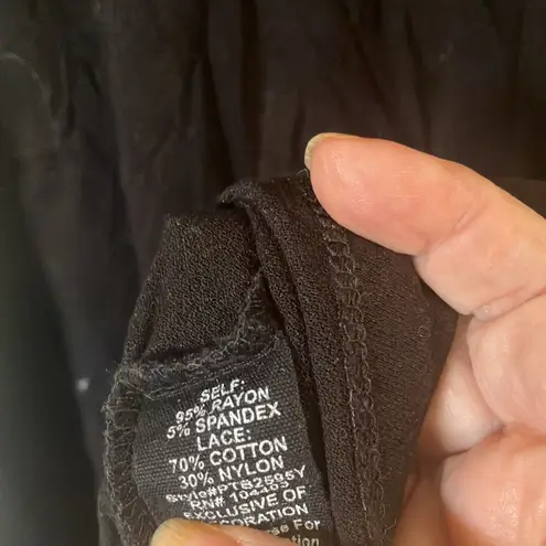 Flower & feather top 3x Black