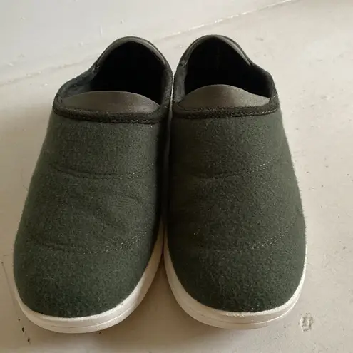 Vessi Women's Size 7 Sunday Slippers Spruce Green Slip On Waterproof Wool