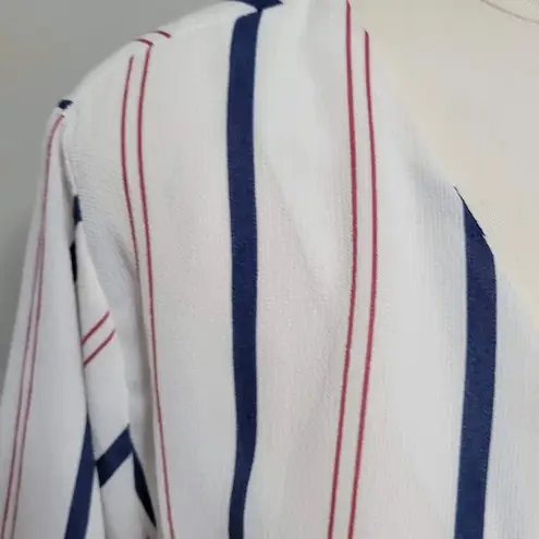 All in Favor white striped wrap blouse size xl
