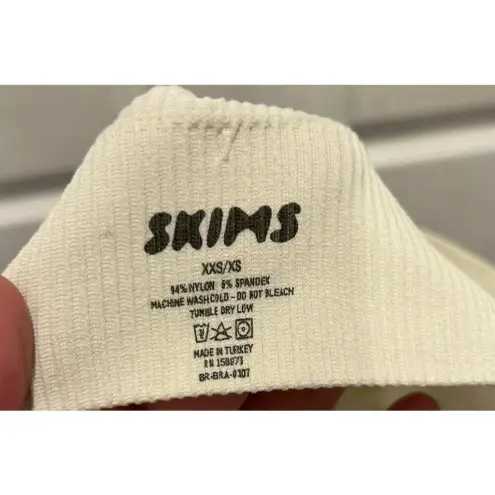 SKIMS KIM‎ K SEAMLESS RIB CREW NECK BRA SIZE XXS/XS BONE STYLE BR