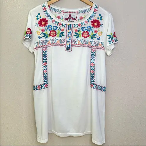 Johnny Was Embroidered Floral Tunic White Short Sleeve Top