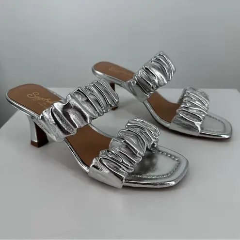 Seychelles Leeward Metallic Sandal Silver size 6 Faux Leather Square Toe Heels