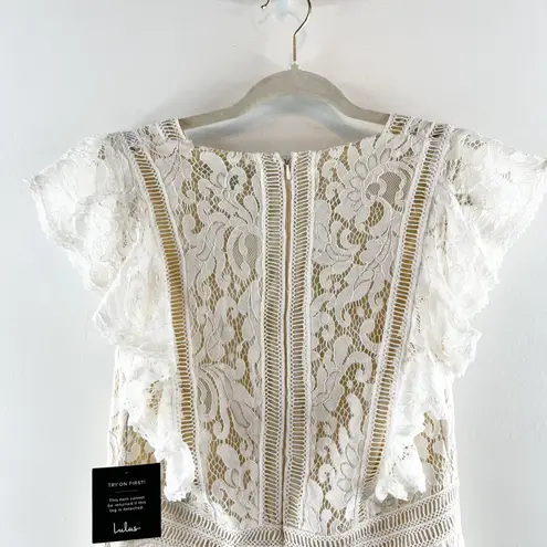 Lulus  All The Attraction Lace Short Sleeve Shorts Romper White Large