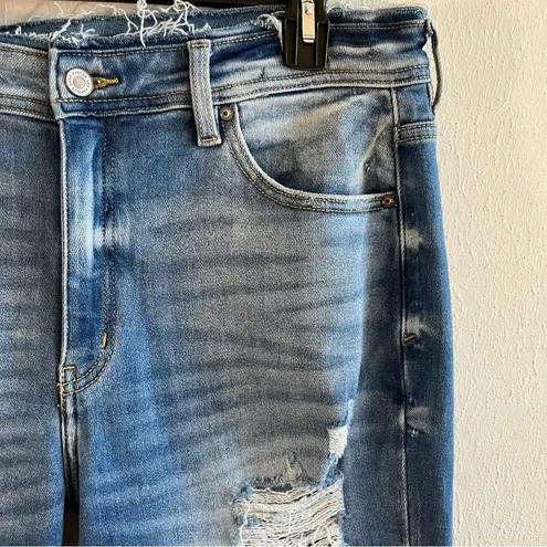 KanCan Jeans Medium Wash High Rise Relaxed Fit Jeans Sz 13/30 EUC Distressed