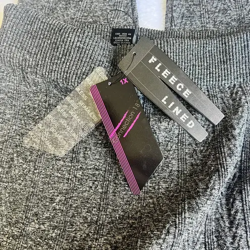 Connection 18 SIZE 1X Patterned Textured Seamless Fleece Lined Mid Rise Leggings Gray