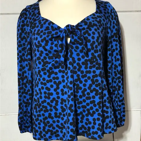 Ava & Viv NWT Size 2X women’s blue with black polka dots shirt.