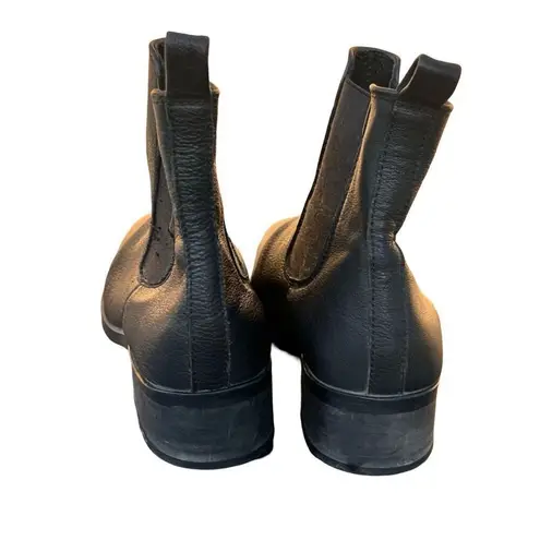 Frank & Oak Black Leather Slip On Chelsea Ankle Boots Booties Women size 8