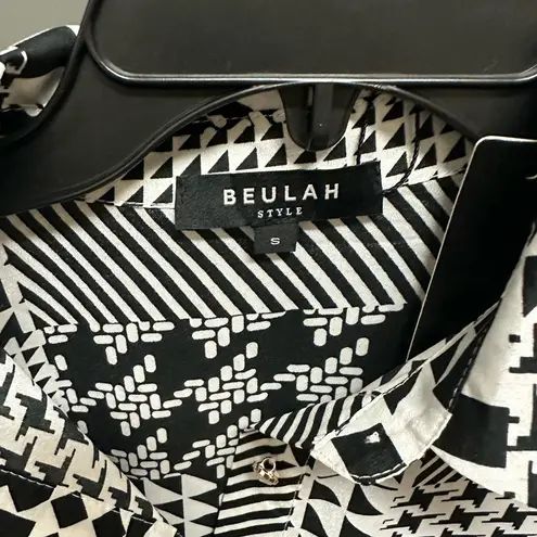 Beulah Black/ White Shirt