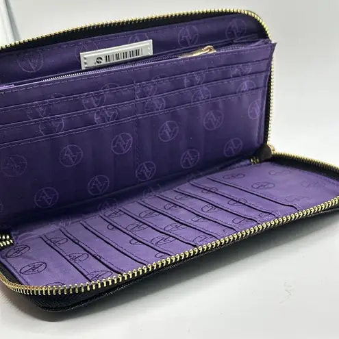 Adrienne Vittadini Womens Black Long Zip Around Wallet CC Slot Cheetah Pebbles