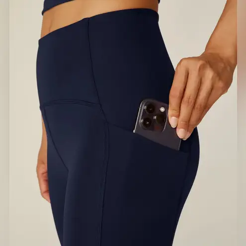 Beyond Yoga POWERBEYOND™ Pocket Midi Legging 2.0