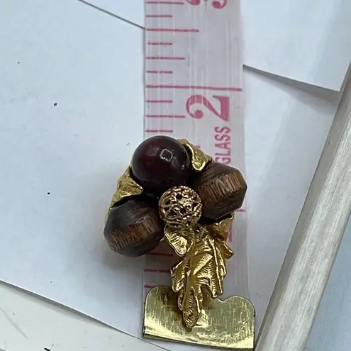 Vintage ART acorn bunch with oak leaves earring’s Gold