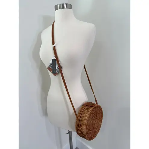 Handcrafted in Vietnam Boho Rattan Wicker and Leather 8" Crossbody Round Bag NWT Brown
