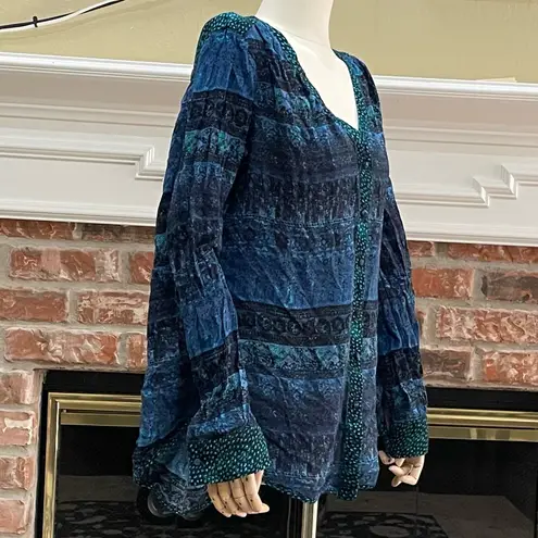 BKE blue multipatterned button down long sleeve top / L / Excellent condition - Image 4