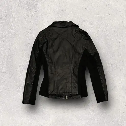 Guess ★  Y2K Quilted Black Slim Fit (Women’s) Faux Leather Jacket ★